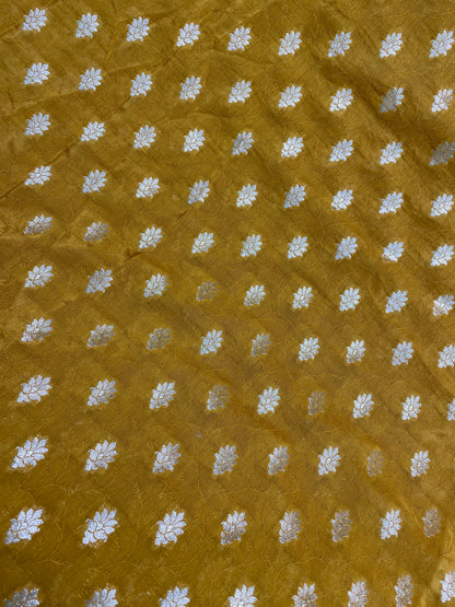 100% pure Viscose Mehendi Function Special Pure Resham Finish Fabric Banarasi Saree
