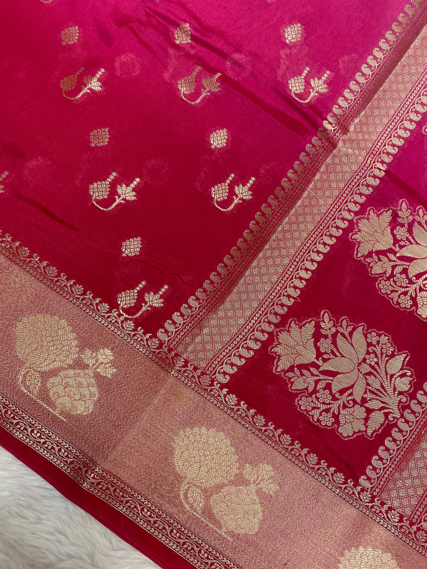 Viscose Rani half half colour Banarasi saree