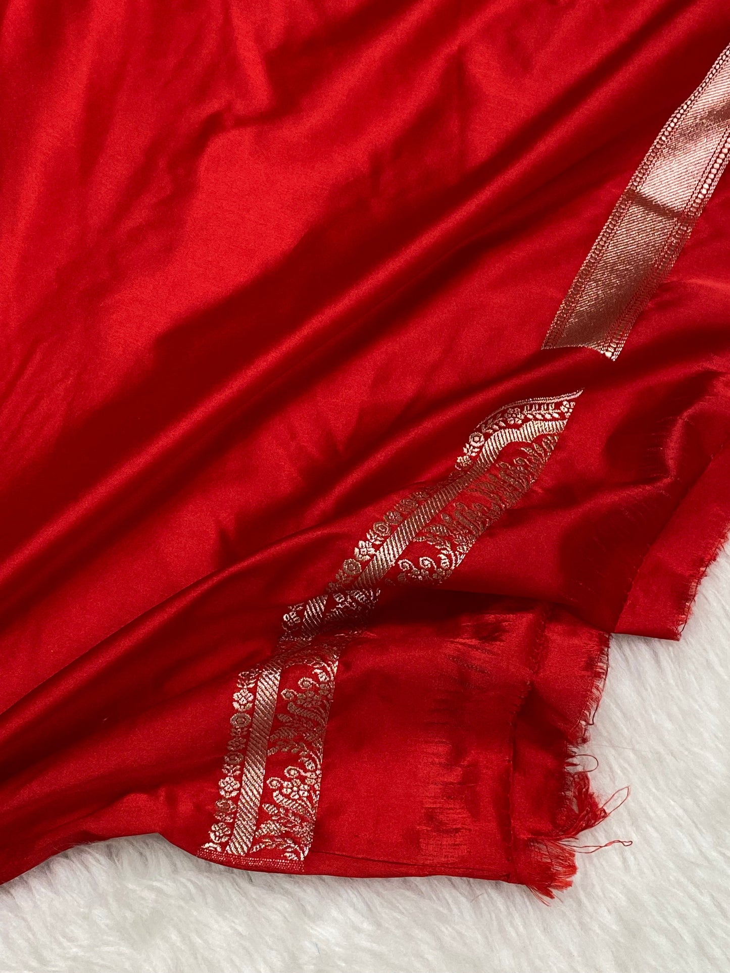 Red Color Mashru Silk Banarasi Saree