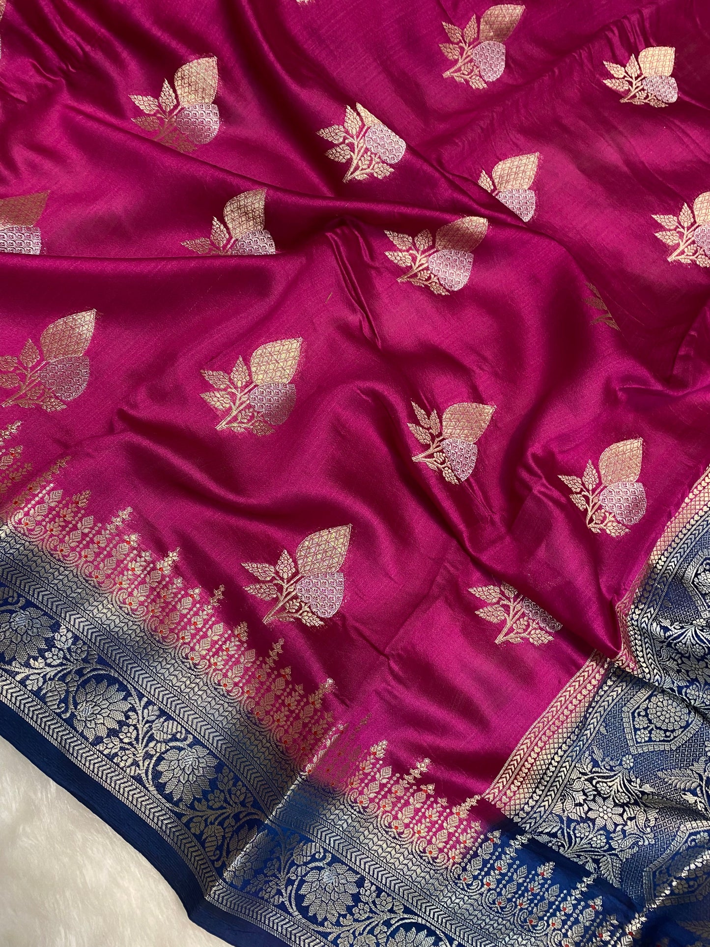100% pure Rani chinya silk banarasi saree