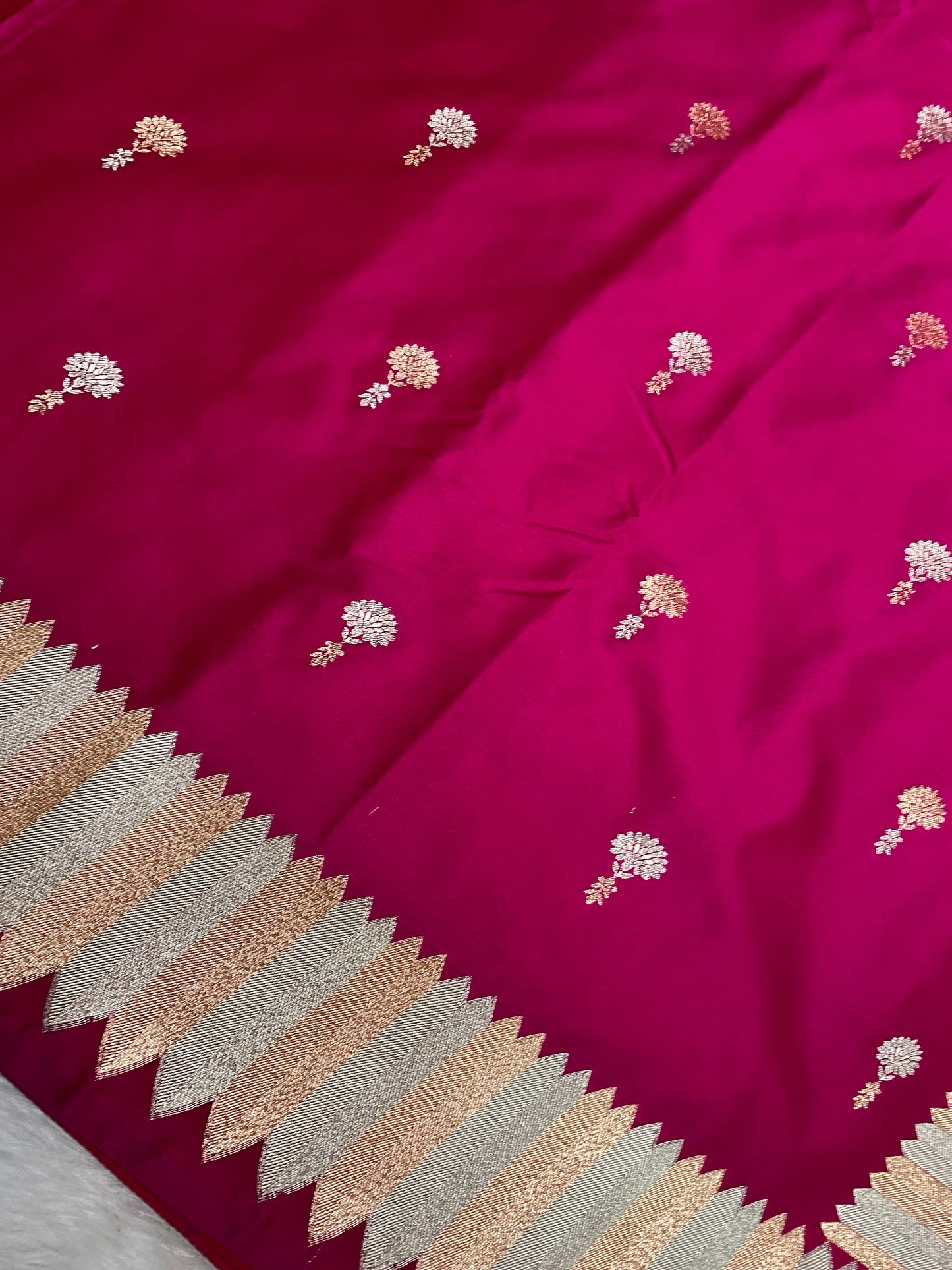 Rani mashru silk banarasi saree